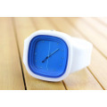 Китайская фабрика красочные пластиковые силиконовые часы Relojes изображение рекламный подарок спортивные черные наручные часы CE ROHS